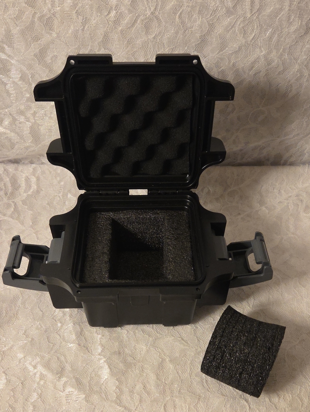Invicta: Watch Case - Picture 8 of 8